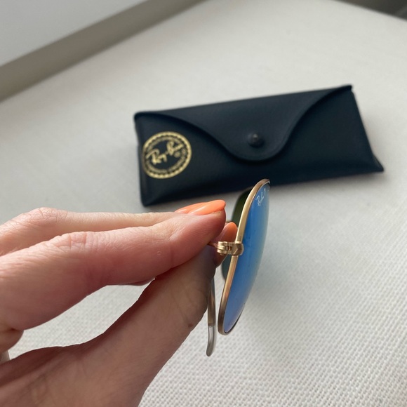 Ray Ban Polarized Flash Aviator - Blue Mirror & Gold Frame - Picture 9 of 9